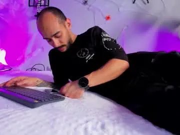 Freechat 2_fire on Chaturbate