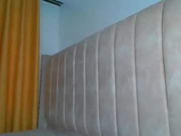 Freechat _littlevenus on Chaturbate