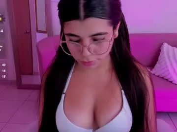 Away _mia_blue_18_ on Chaturbate