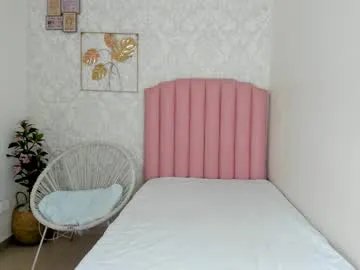 Freechat adria_ross on Chaturbate