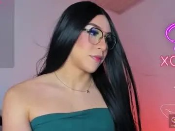 Freechat alonehazel on Chaturbate