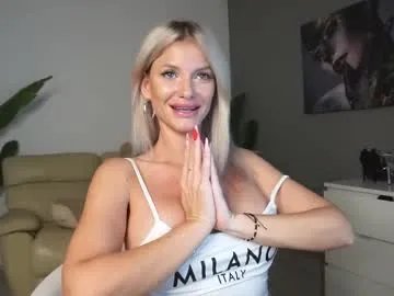 Private angeleyesblue25 on Chaturbate