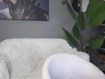 Private angeleyesblue25 on Chaturbate