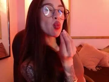 ariannaajames on Chaturbate 