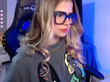 Freechat avrill_morgan on Chaturbate