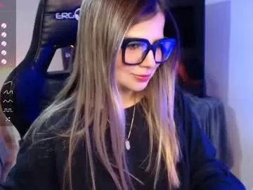 Freechat avrill_morgan on Chaturbate