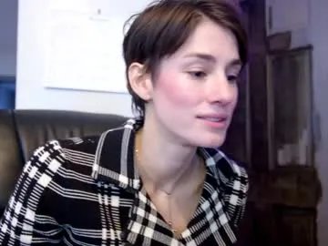 Private aynmarie on Chaturbate