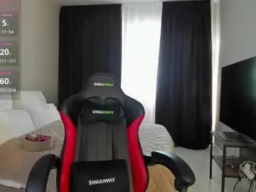 Freechat babyjustbomb on Chaturbate