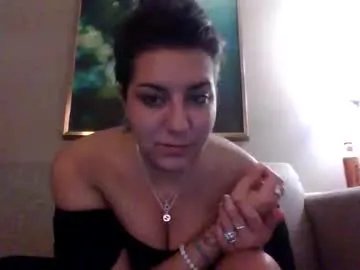 bj4290 on Chaturbate