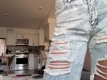 Freechat bloomyogi on Chaturbate