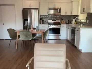 Freechat bloomyogi on Chaturbate