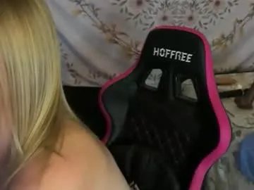 Freechat bossmomma on Chaturbate