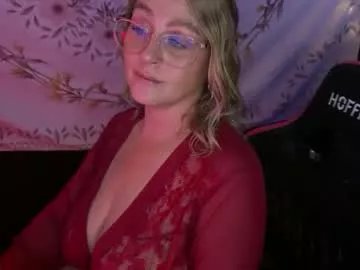 Freechat bossmomma on Chaturbate