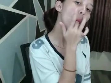 Freechat charming_lexi on Chaturbate