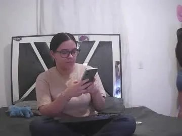 chloe_hotx — GOAL: SUCK MY OWN TITS [148 tokens remaining] Welcome to my room! #hairypussy #natural #bbw #hairy #hairyarmpits