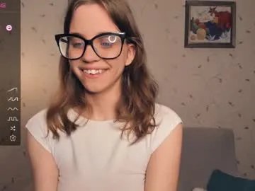 Freechat cutefluffy on Chaturbate