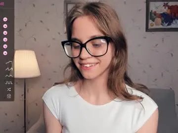 Freechat cutefluffy on Chaturbate