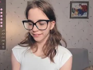 Freechat cutefluffy on Chaturbate