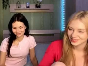 Freechat dark_cherie on Chaturbate