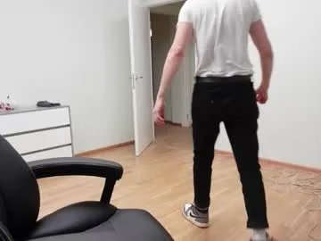 Freechat eric_poston on Chaturbate