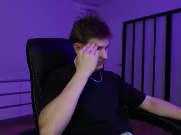 Freechat eric_poston on Chaturbate