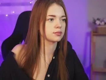 Freechat flexyfoxy on Chaturbate