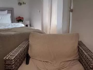 Freechat french_riv1era on Chaturbate