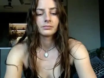 Freechat goddessmiamuse on Chaturbate