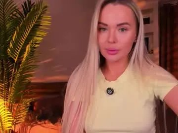 Freechat honey_bunnyy_ on Chaturbate