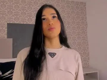 Freechat isa_little_star on Chaturbate