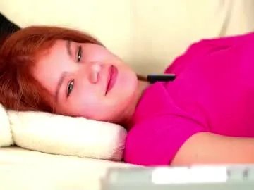 Freechat karolinerush on Chaturbate