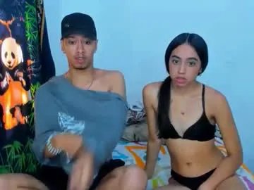 Freechat karoll_y_erik on Chaturbate