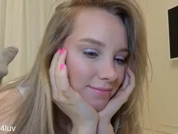 Freechat l1n4luv on Chaturbate