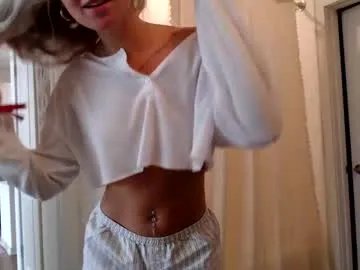 lilyyymonroee on Chaturbate 