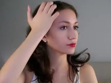 Freechat loriamarzinske on Chaturbate