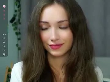 Freechat loriamarzinske on Chaturbate