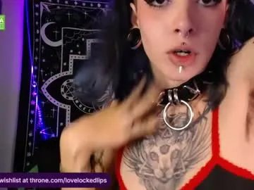 Freechat lovelockedlips on Chaturbate