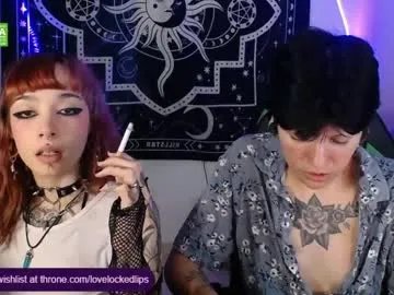 Freechat lovelockedlips on Chaturbate