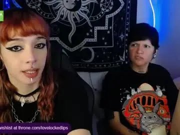 Freechat lovelockedlips on Chaturbate