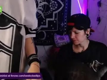 Freechat lovelockedlips on Chaturbate