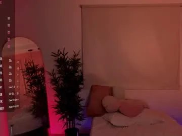 Freechat lovely_emma18 on Chaturbate