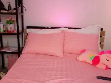 Freechat lovely_poppy on Chaturbate