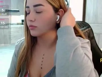 Freechat lucia_star_ on Chaturbate