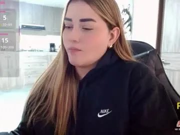 Freechat lucia_star_ on Chaturbate