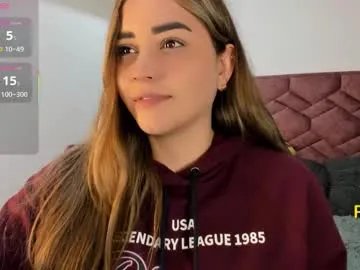 Freechat lucia_star_ on Chaturbate