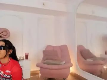 Freechat luciana_roa on Chaturbate