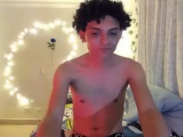 Freechat lucianromeo17 on Chaturbate