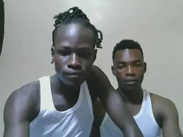 Private luoislove on Chaturbate