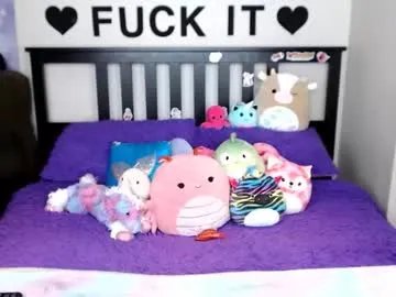 Private mackenziewolfe on Chaturbate