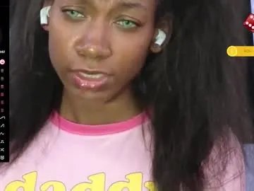 Freechat mocha_ on Chaturbate